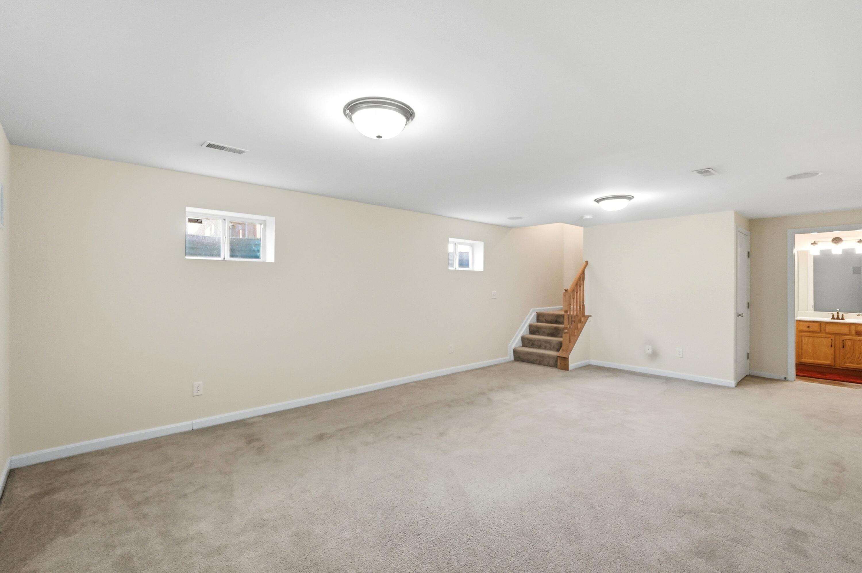 9845 Burleigh Lane