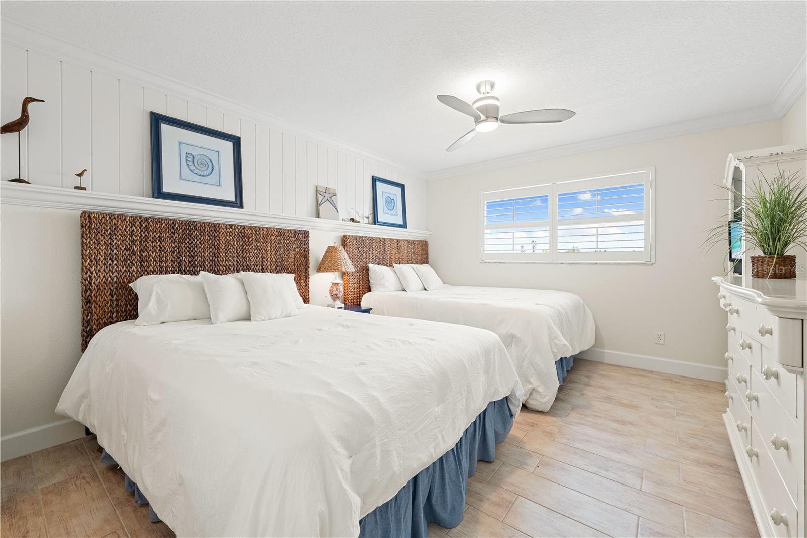 5600 BEACH WAY DR #304