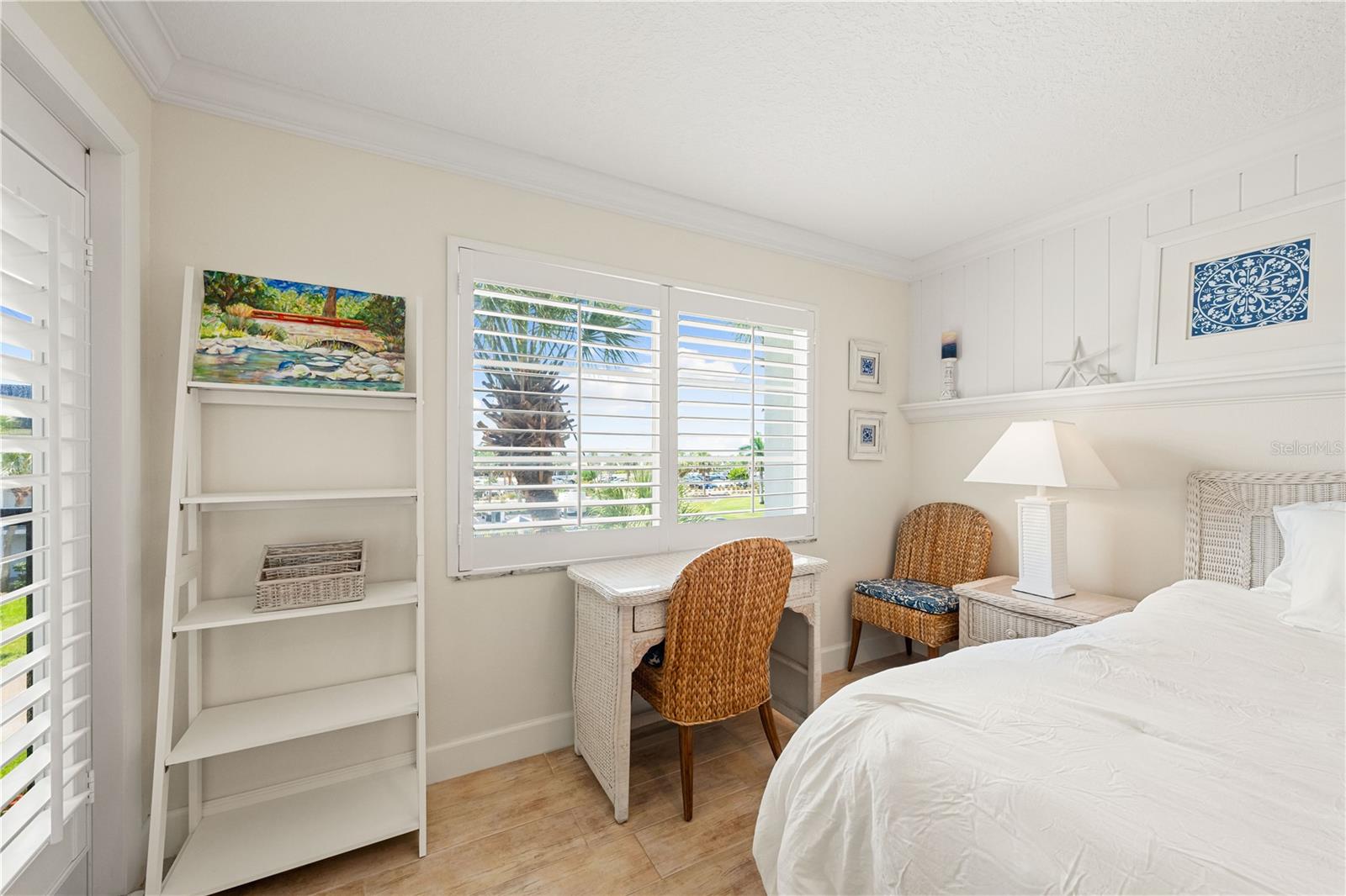 5600 BEACH WAY DR #304