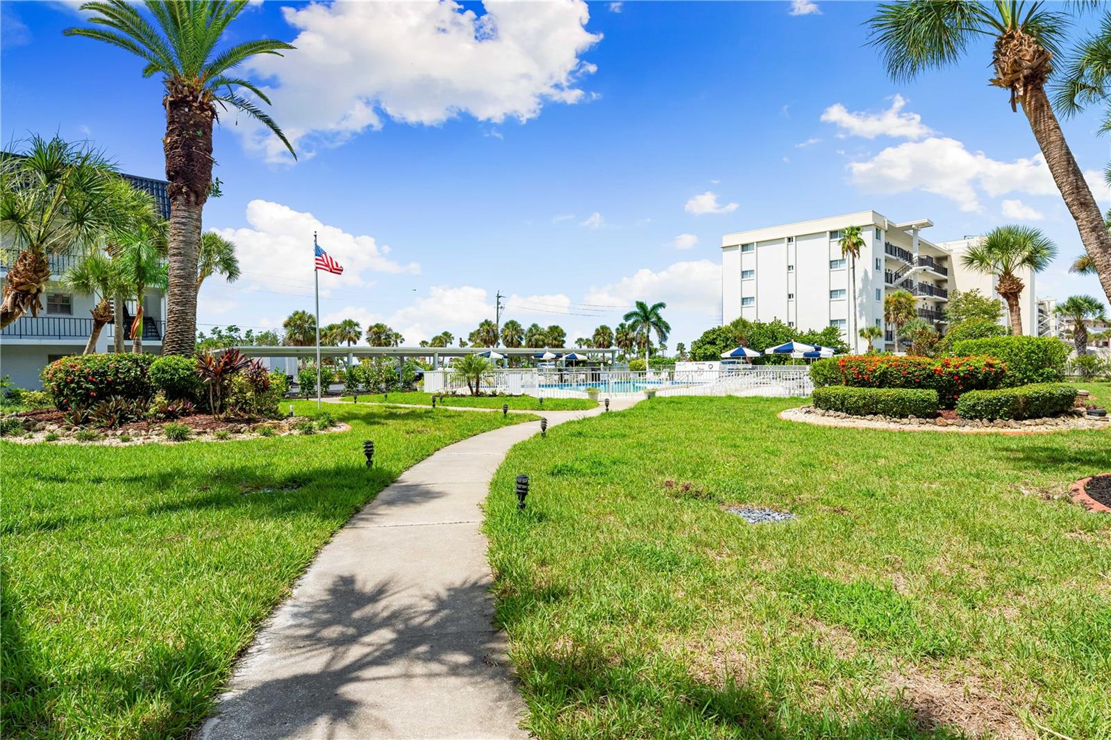 5600 BEACH WAY DR #304