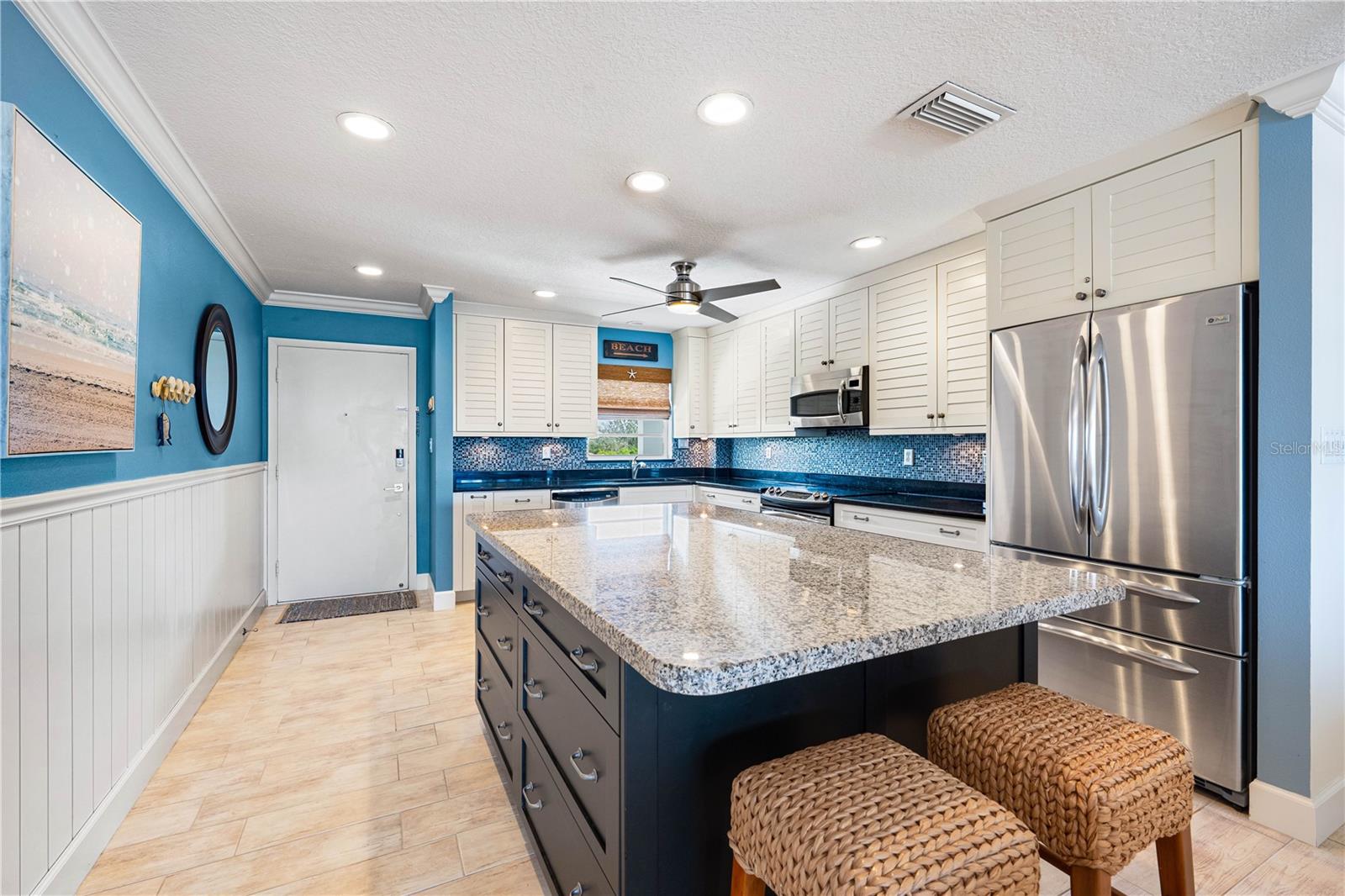 5600 BEACH WAY DR #304