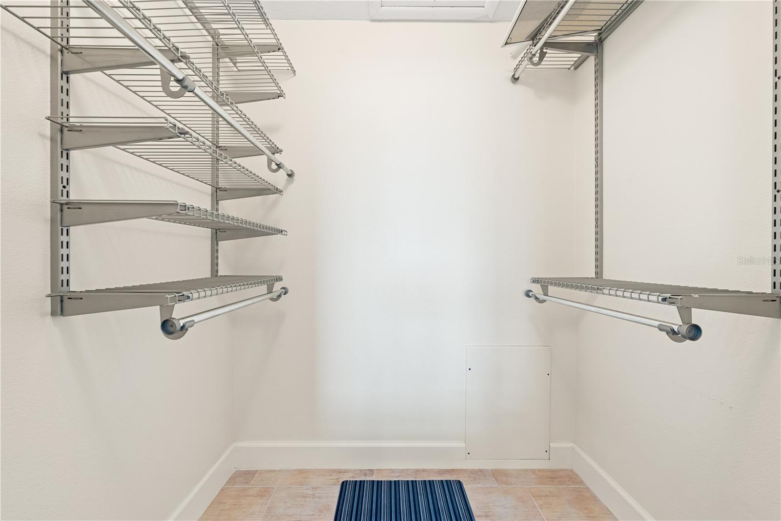 5600 BEACH WAY DR #304