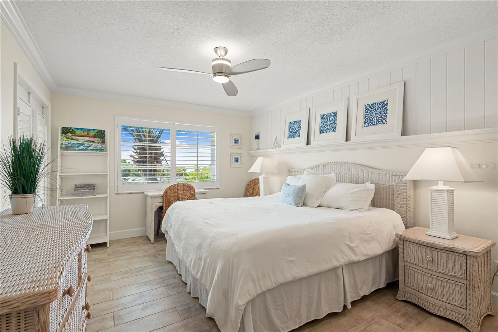 5600 BEACH WAY DR #304