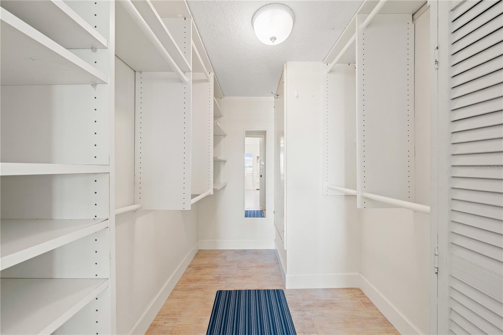 5600 BEACH WAY DR #304