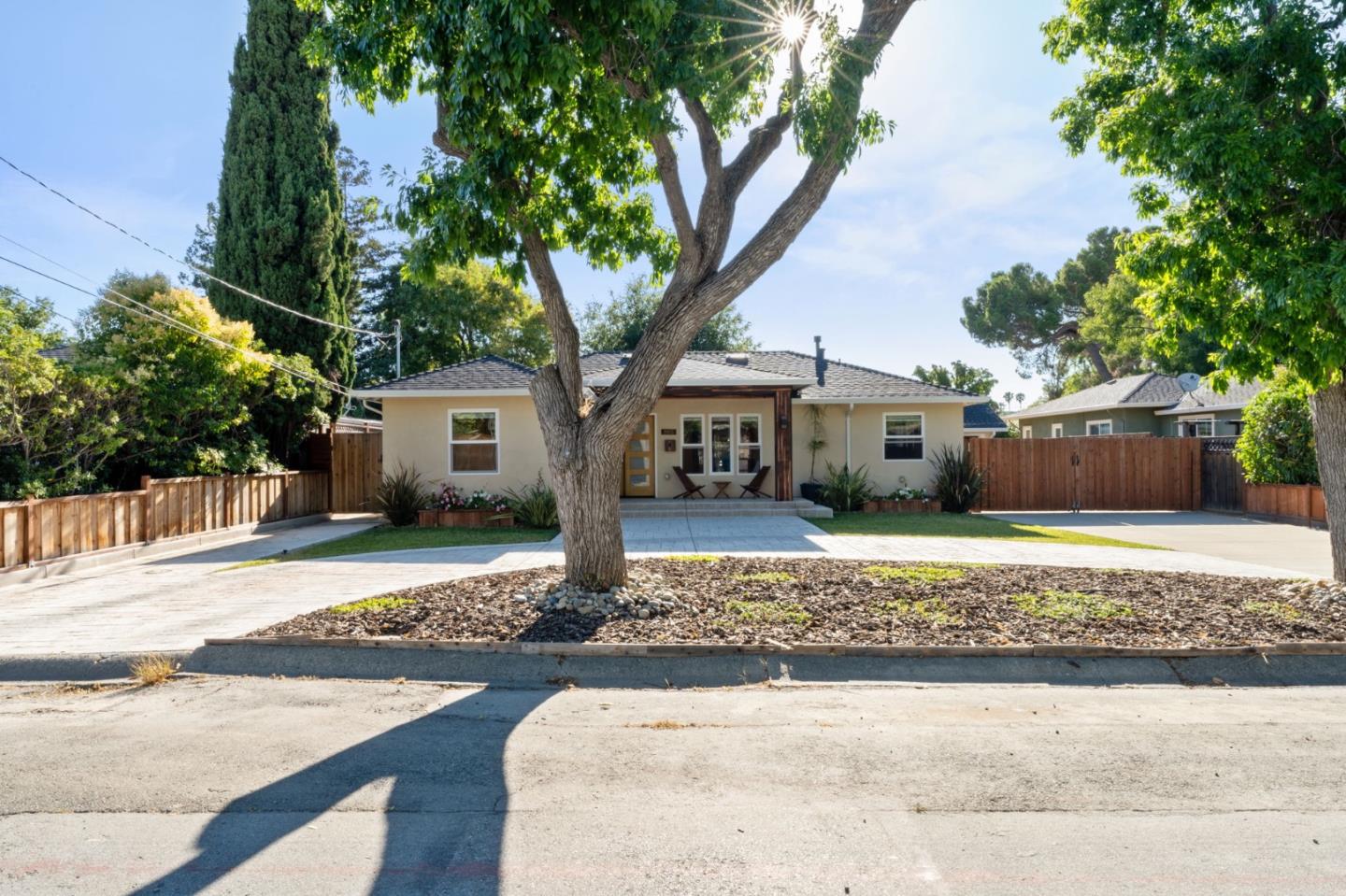 1185 Normandy Drive