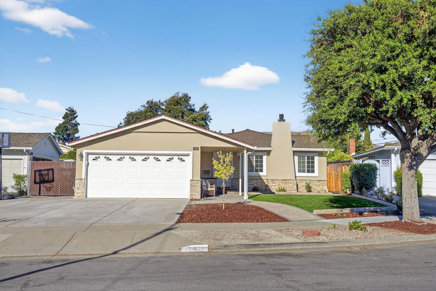 1464 Lucena Court
