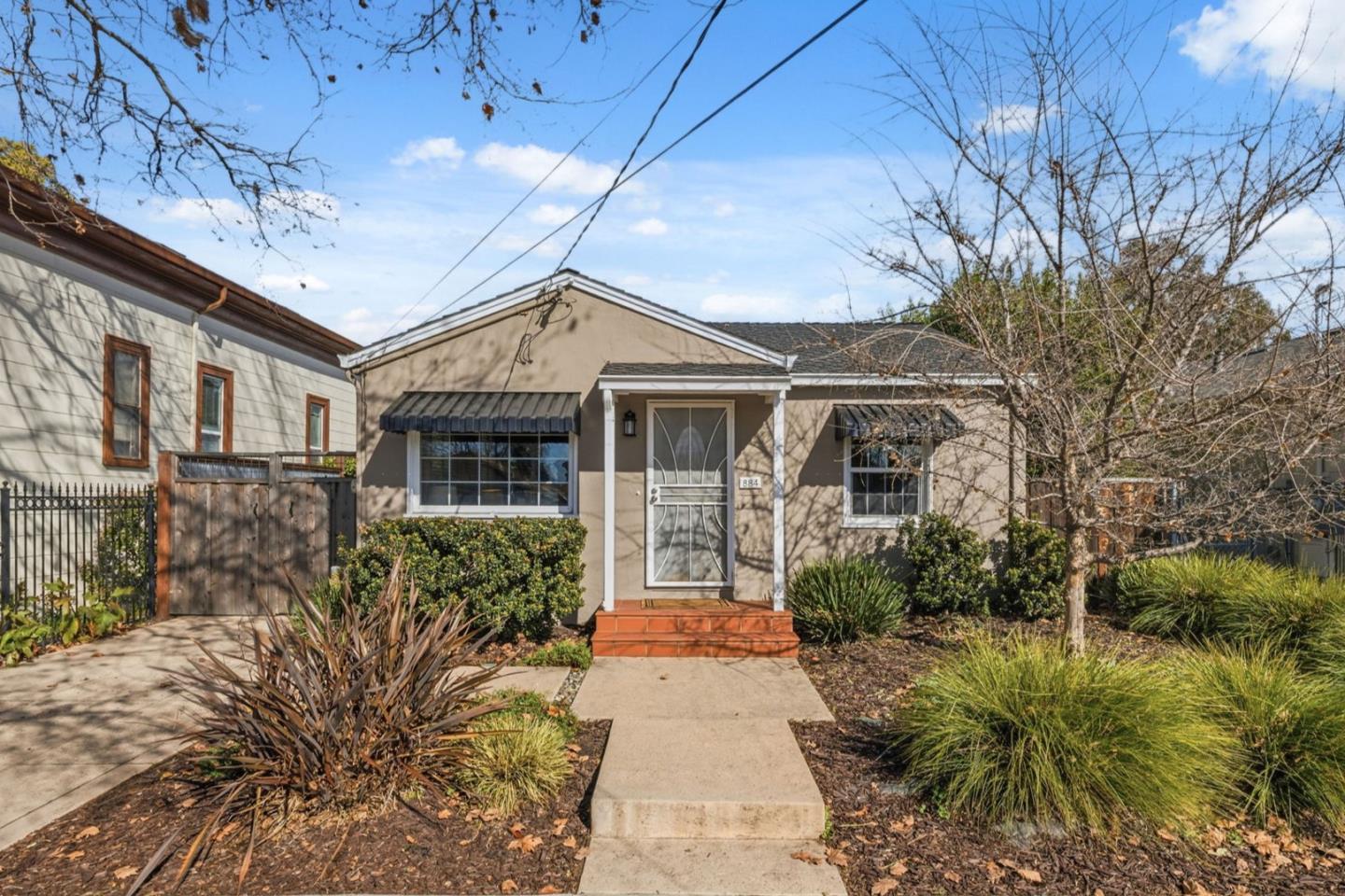 884 North 15th Street