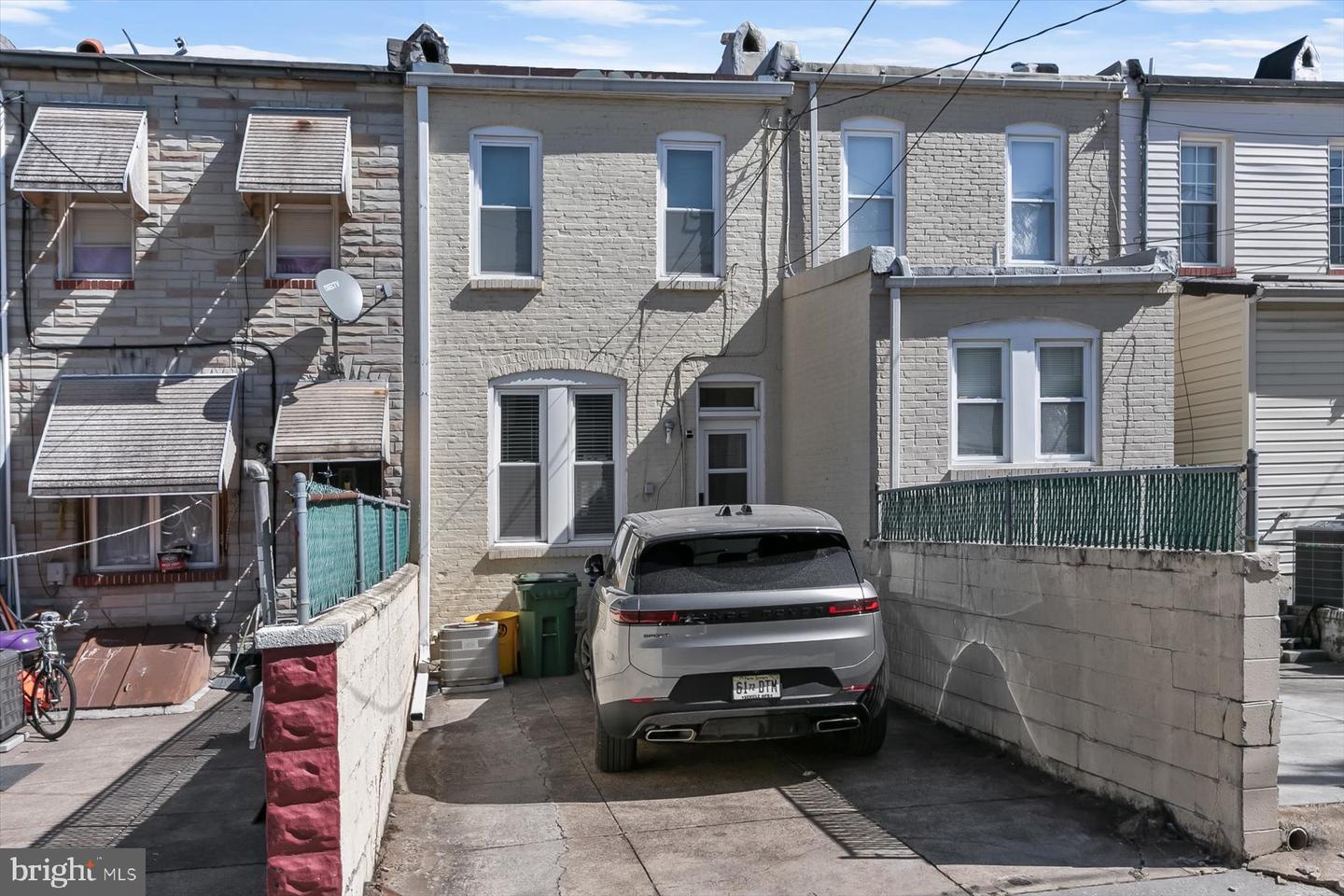 230 S East Ave