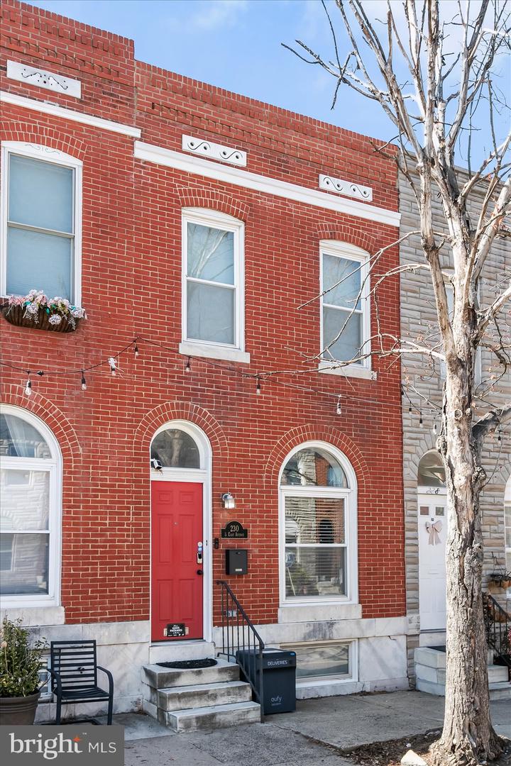 230 S East Ave