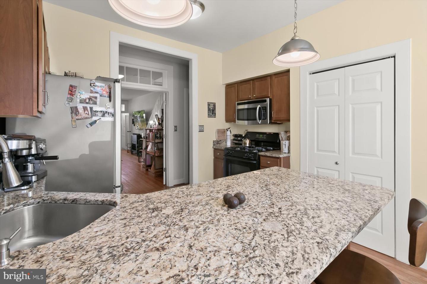 230 S East Ave
