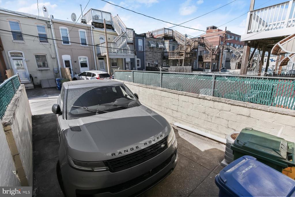 230 S East Ave