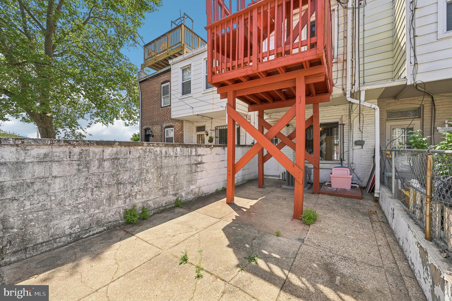 641 S Kenwood Ave