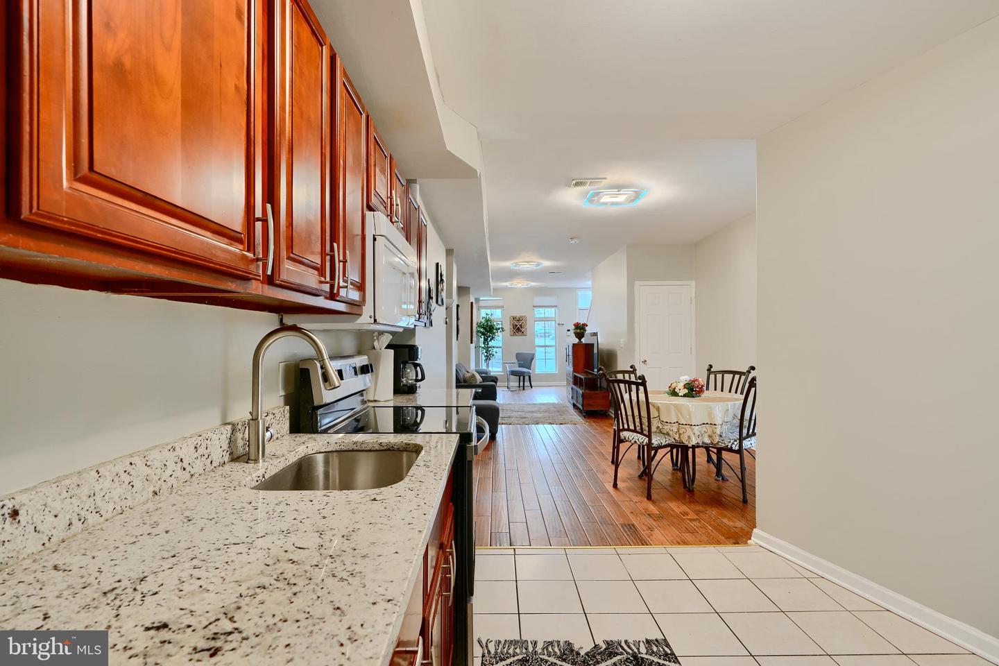 1642 Ashland Ave