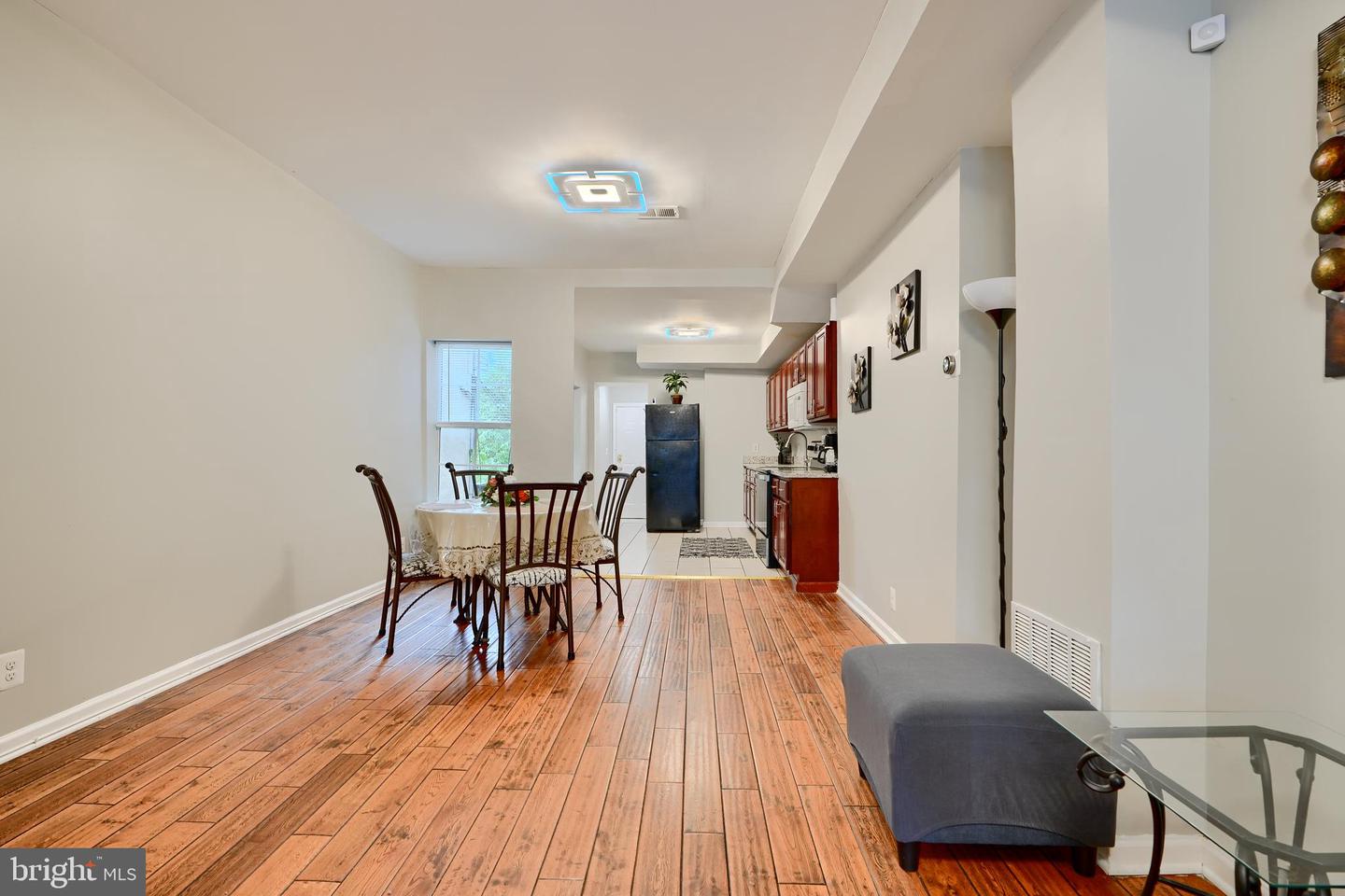1642 Ashland Ave