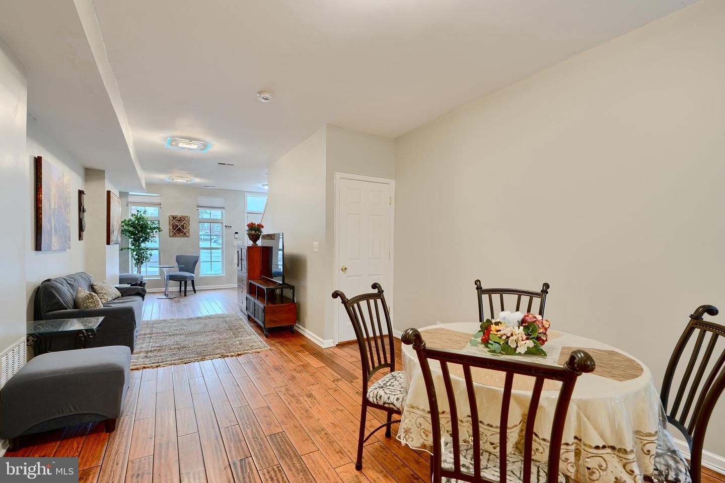 1642 Ashland Ave
