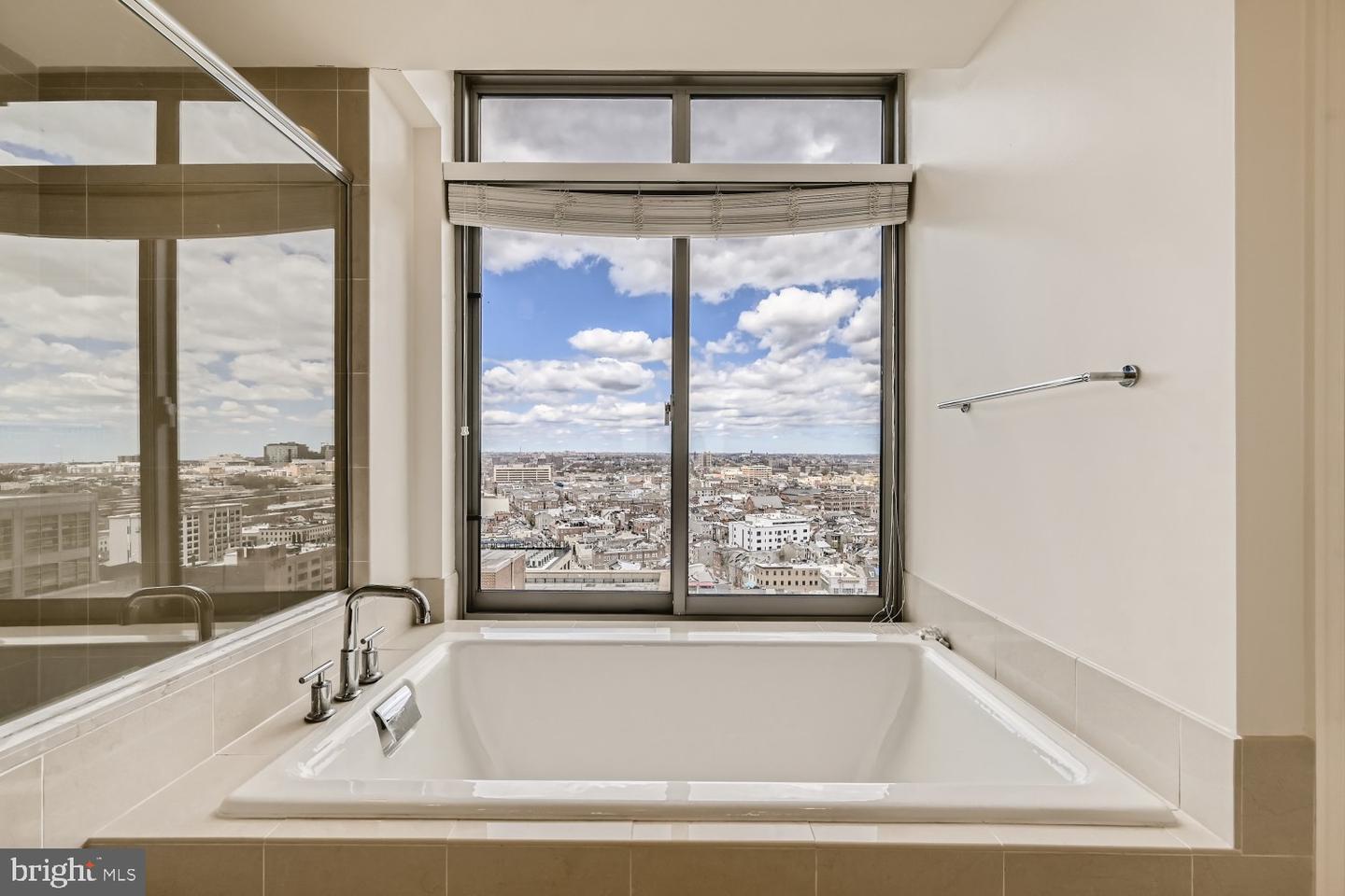 675 President St #1709