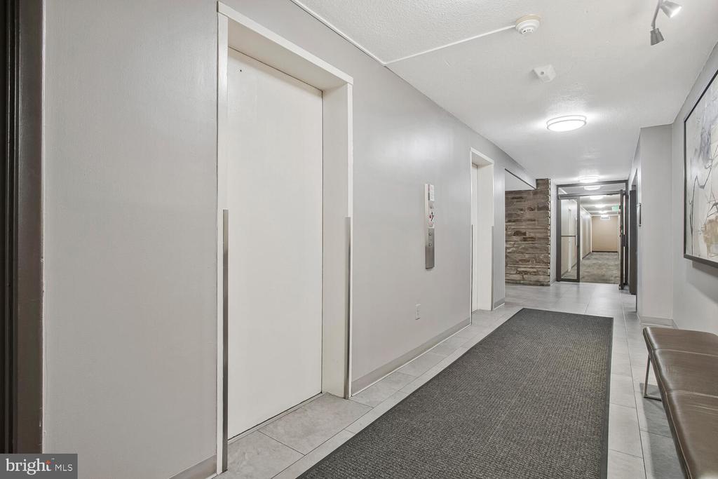 1 E University Pkwy #410