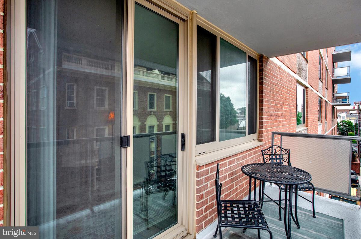 1 E University Pkwy #410