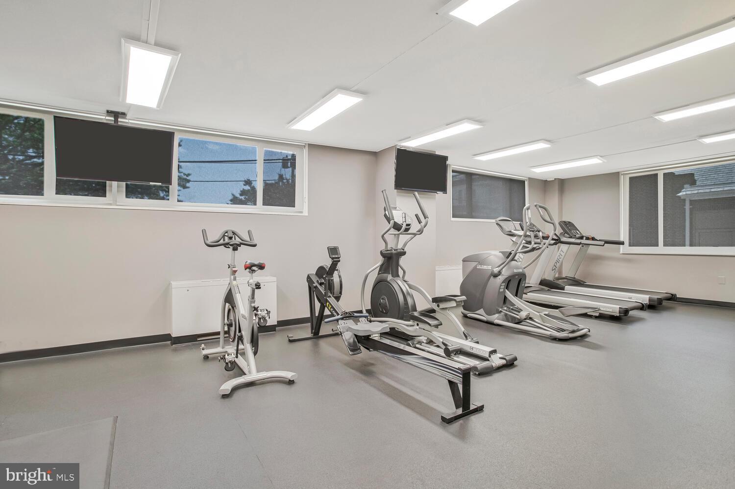 1 E University Pkwy #410