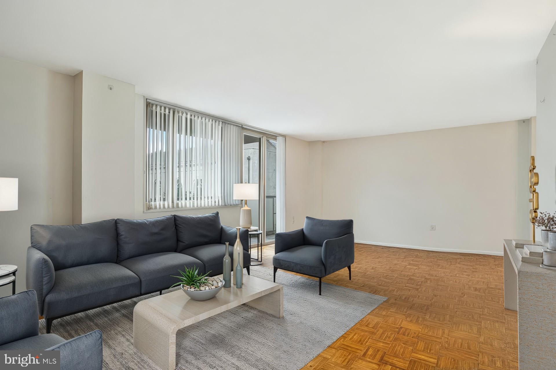 1 E University Pkwy #410