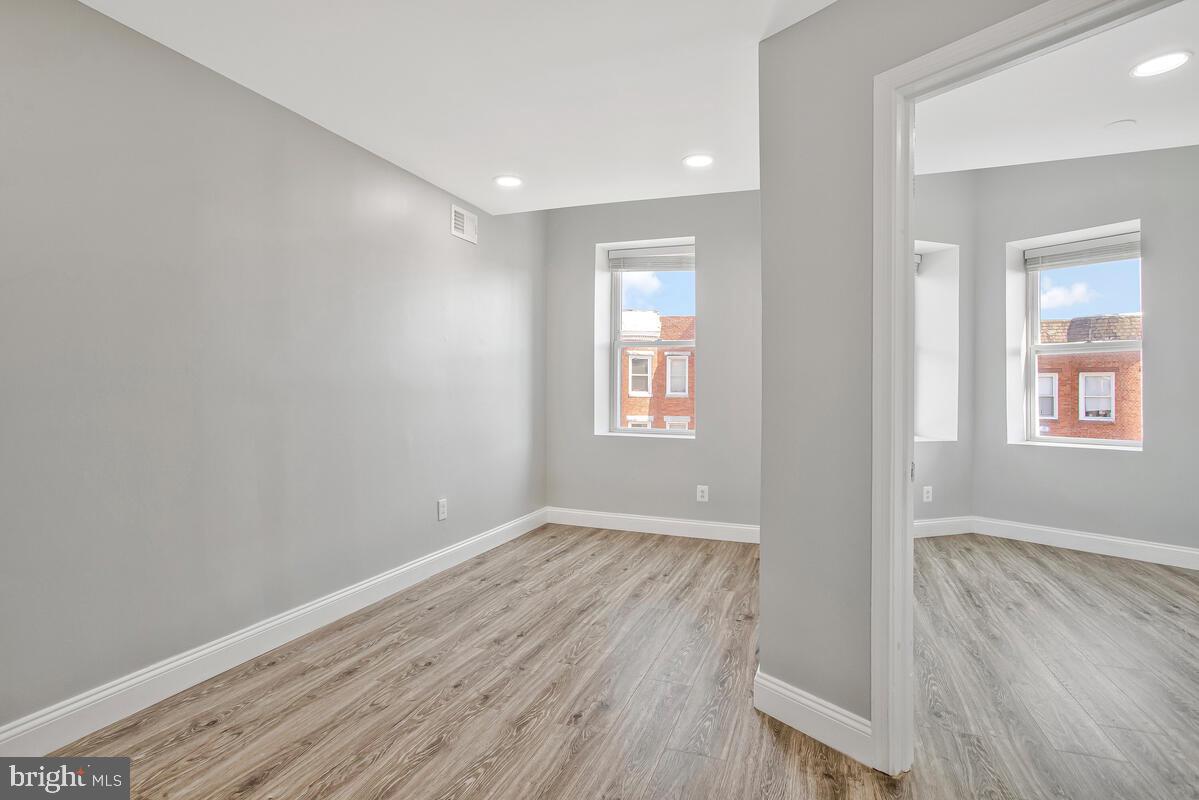 823 Newington Ave