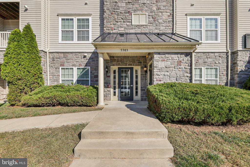 5303 WYNDHOLME CIRCLE 103