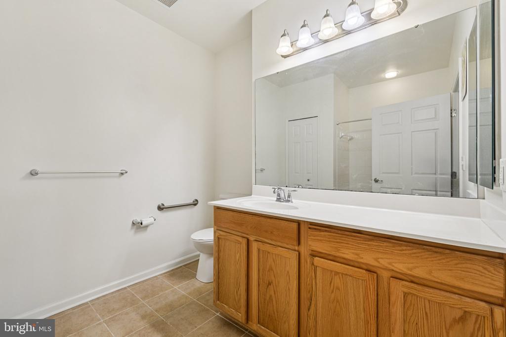 5303 WYNDHOLME CIRCLE 103