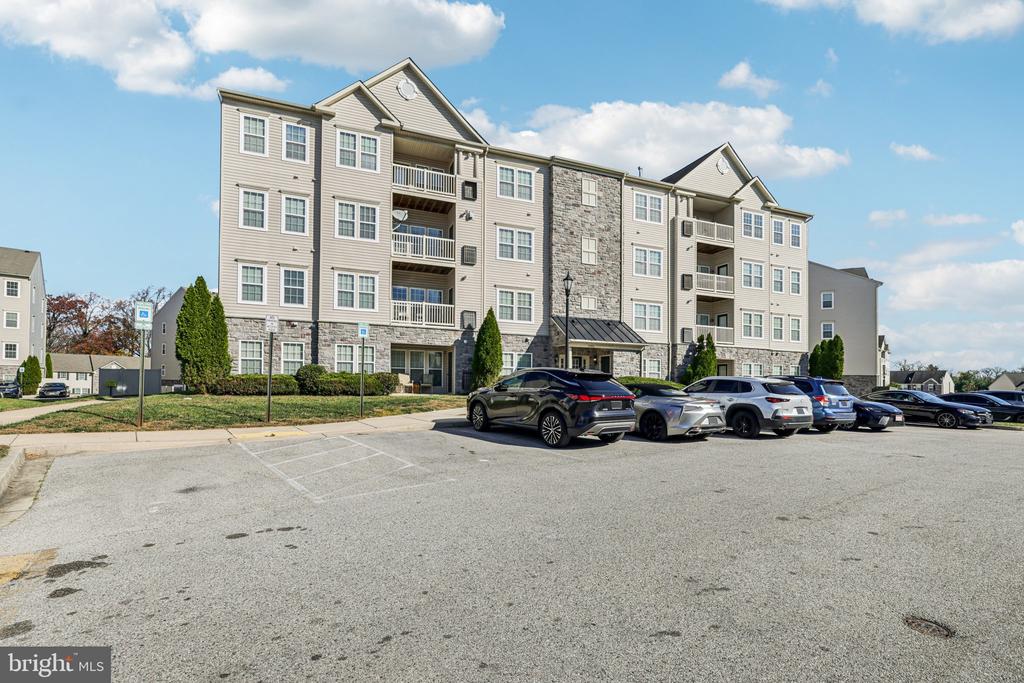 5303 WYNDHOLME CIRCLE 103