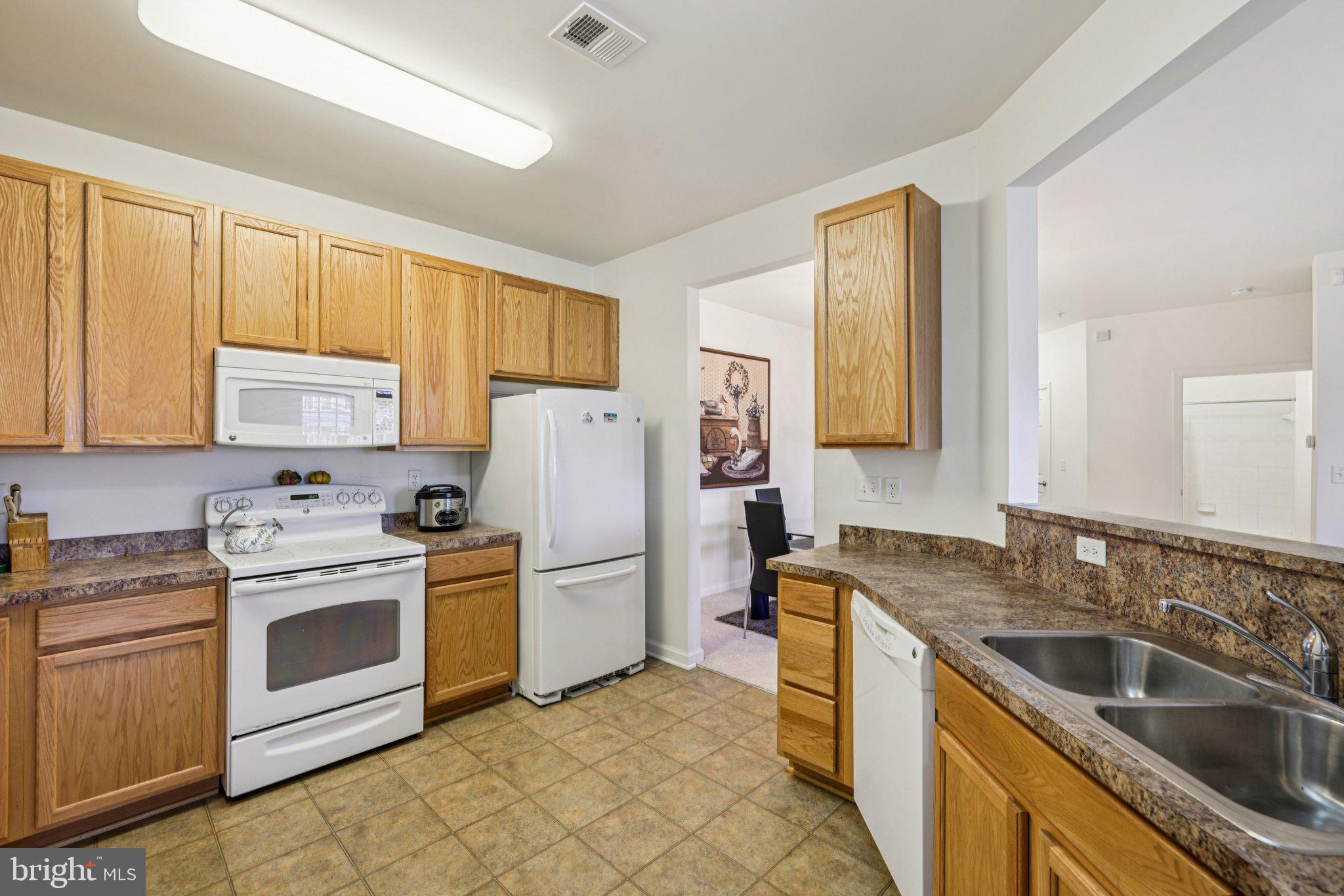 5303 WYNDHOLME CIRCLE 103