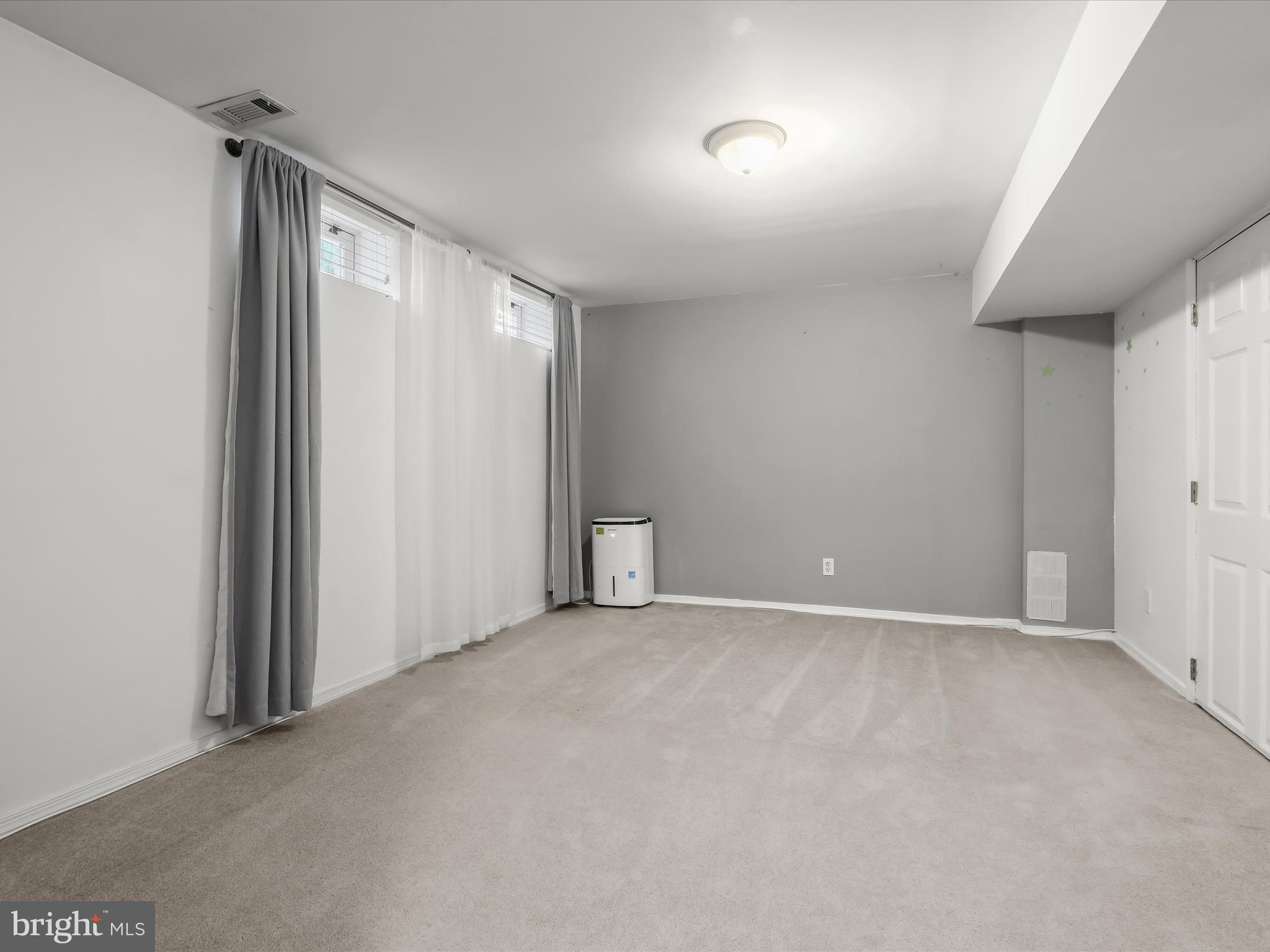 6 Twinleaf Ct