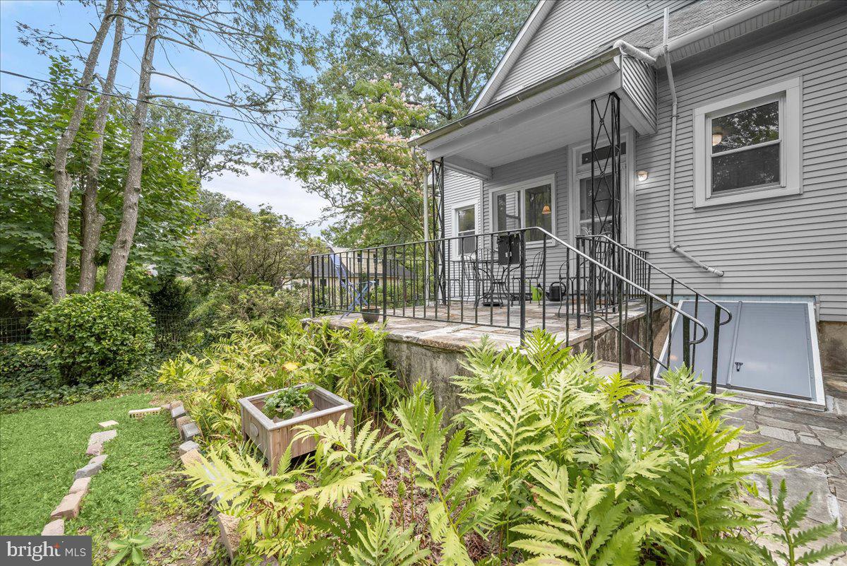 6508 Beverly Rd