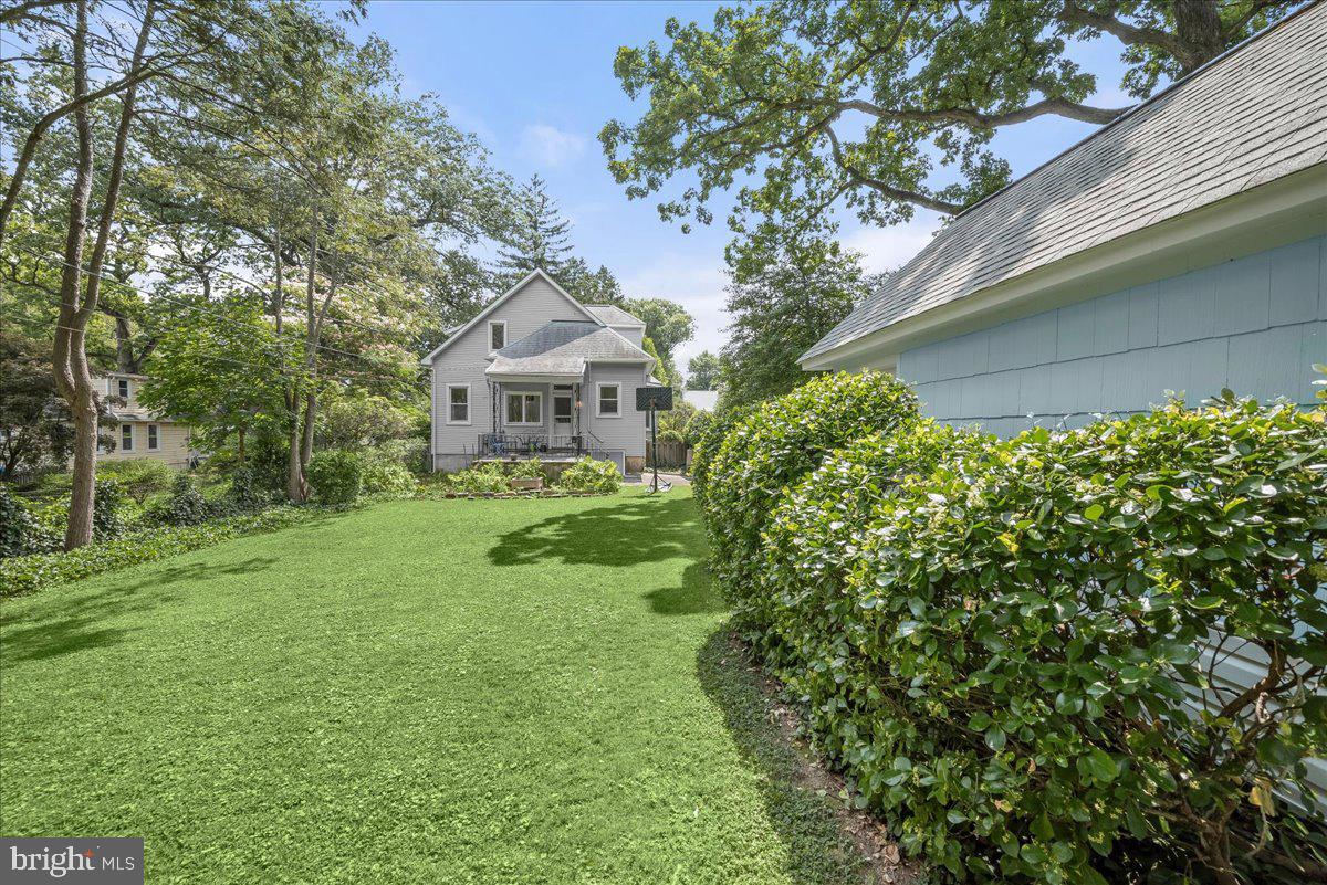 6508 Beverly Rd