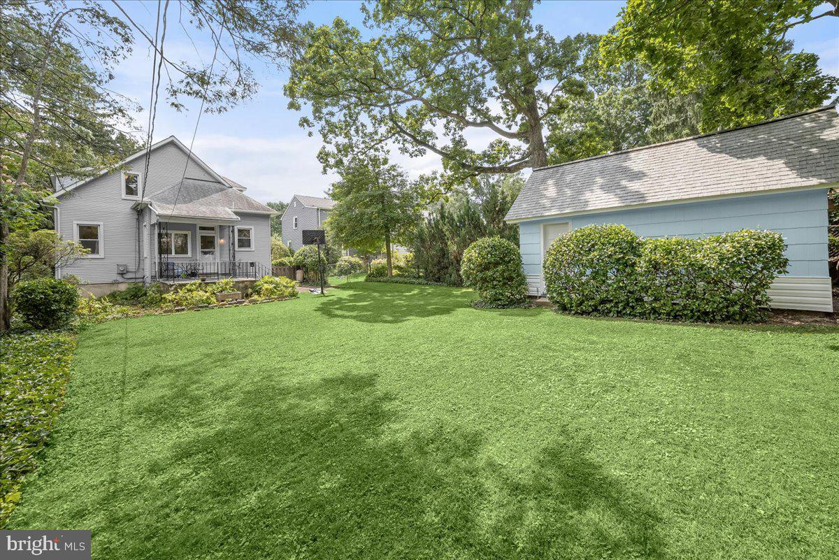 6508 Beverly Rd