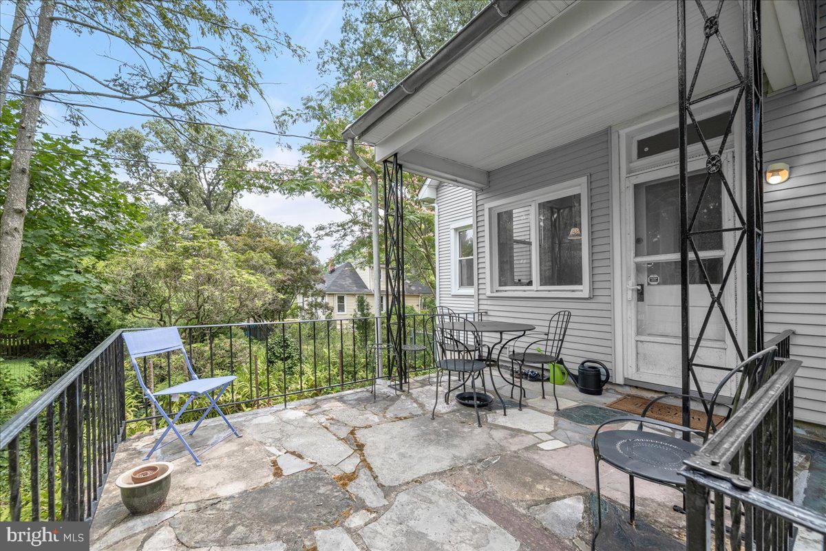 6508 Beverly Rd