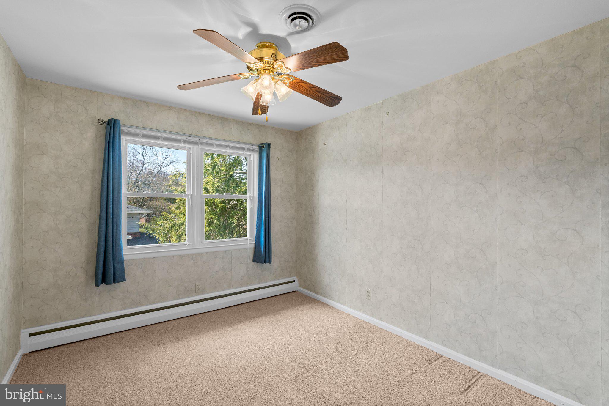 704 Shelley Rd