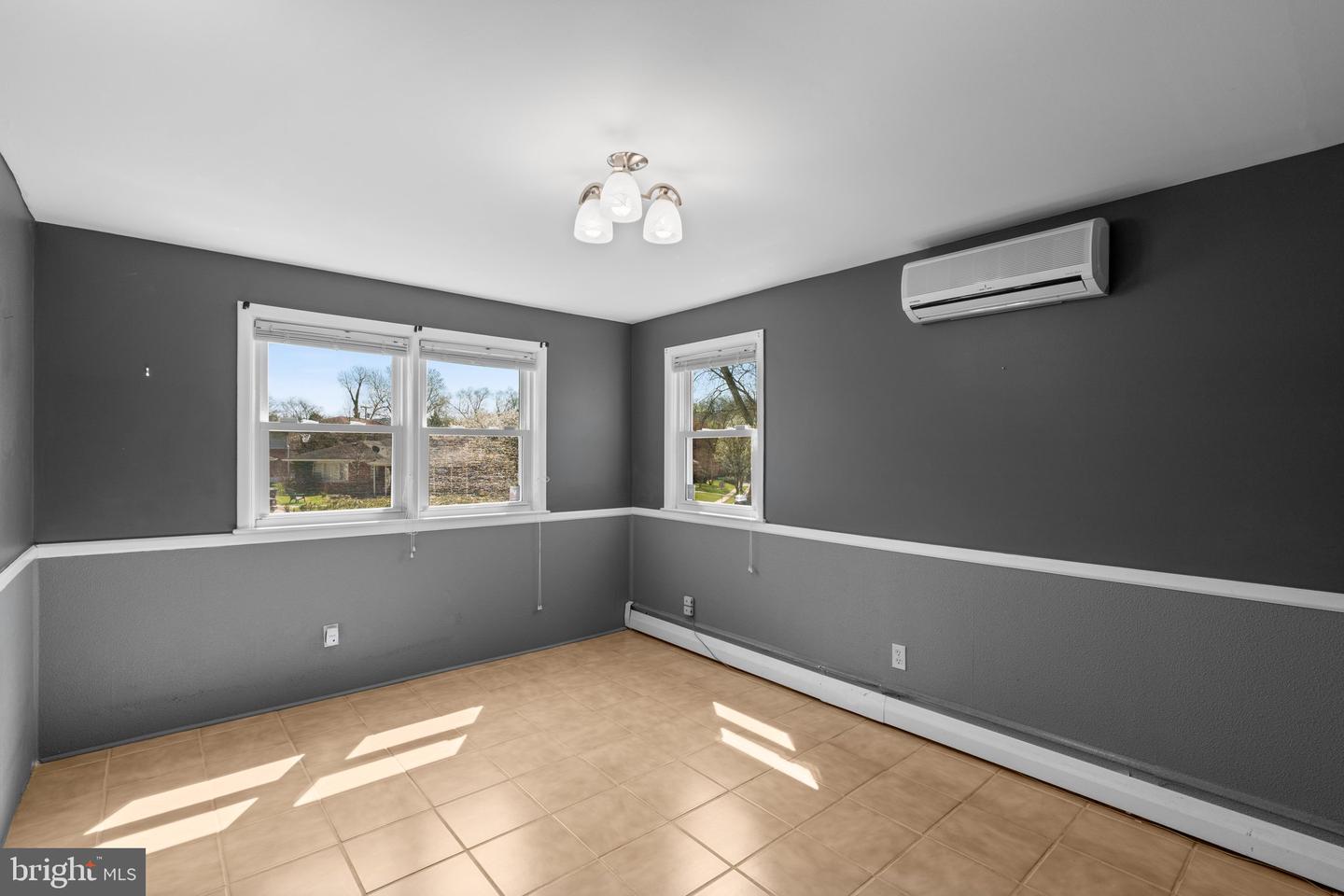 704 Shelley Rd