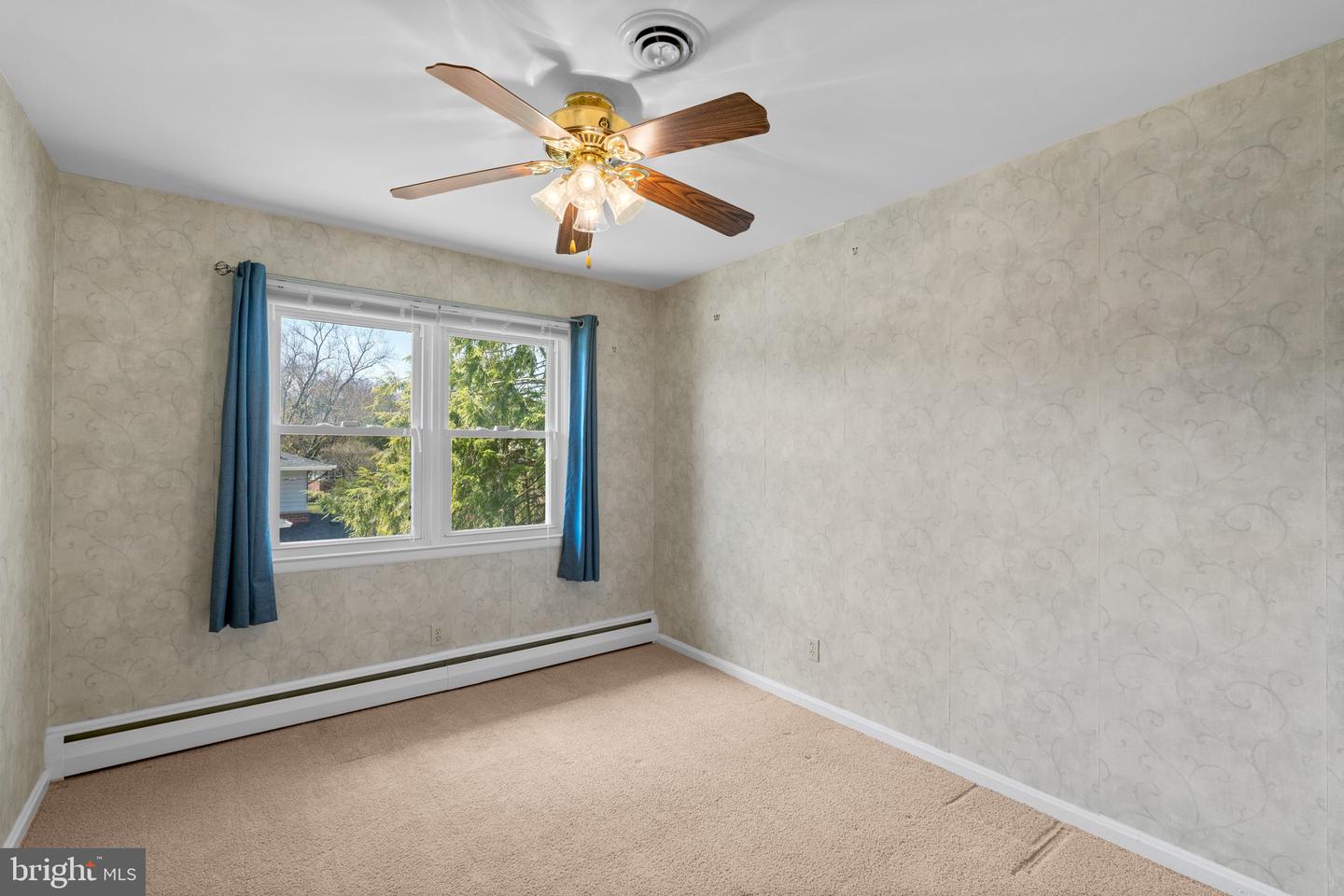 704 Shelley Rd