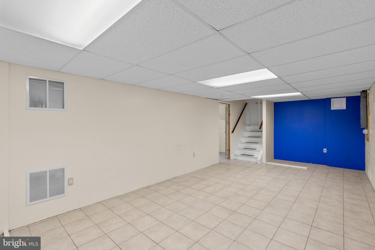 704 Shelley Rd