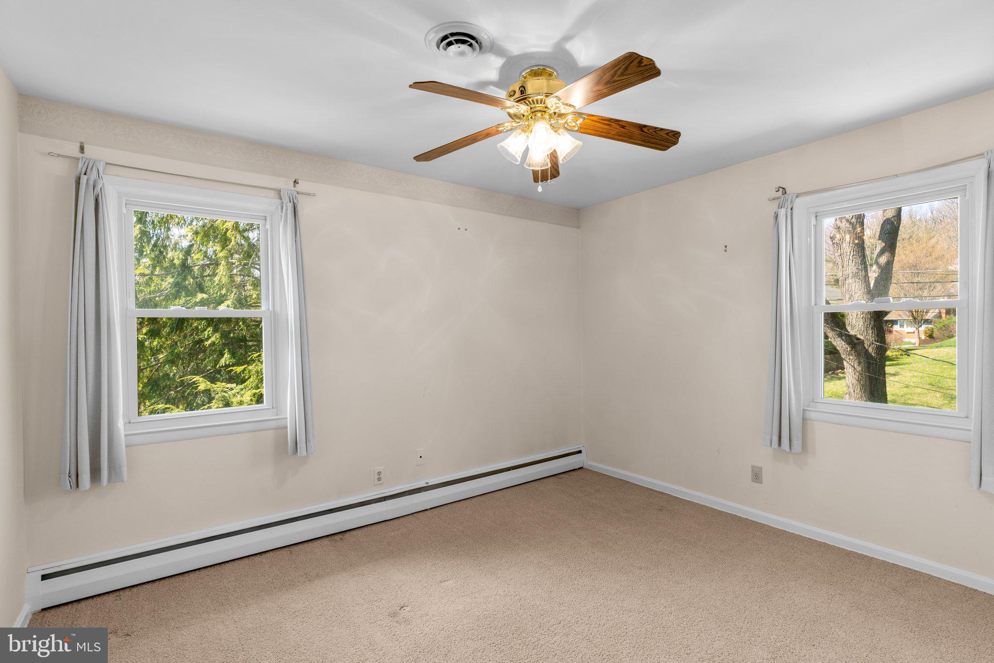 704 Shelley Rd