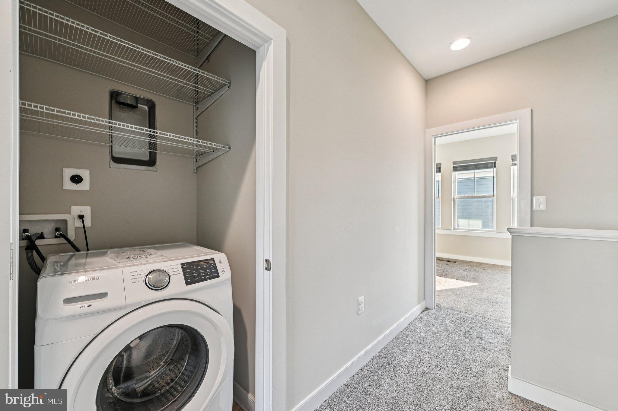 220 E PENNSYLVANIA AVENUE