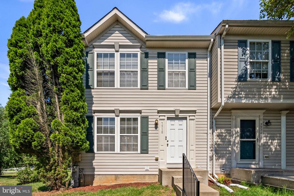 7518 STONES THROW COURT
