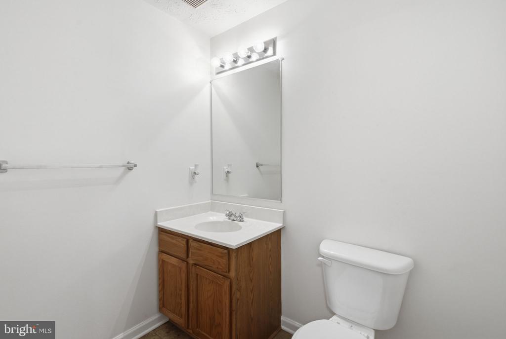 7518 STONES THROW COURT