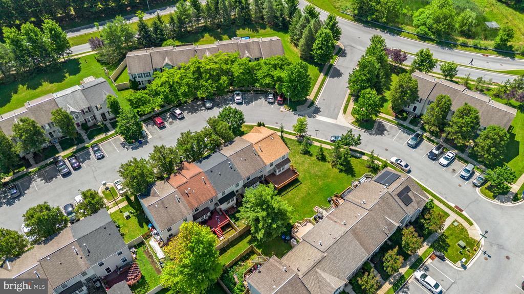 7518 STONES THROW COURT