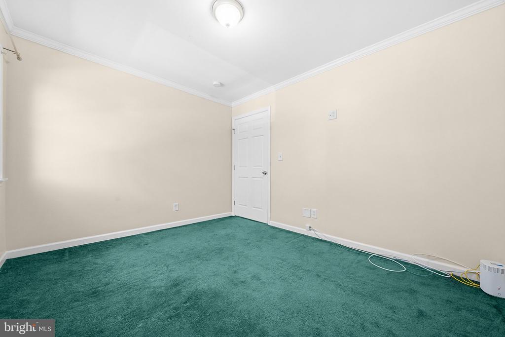 115 RIVERSIDE ROAD