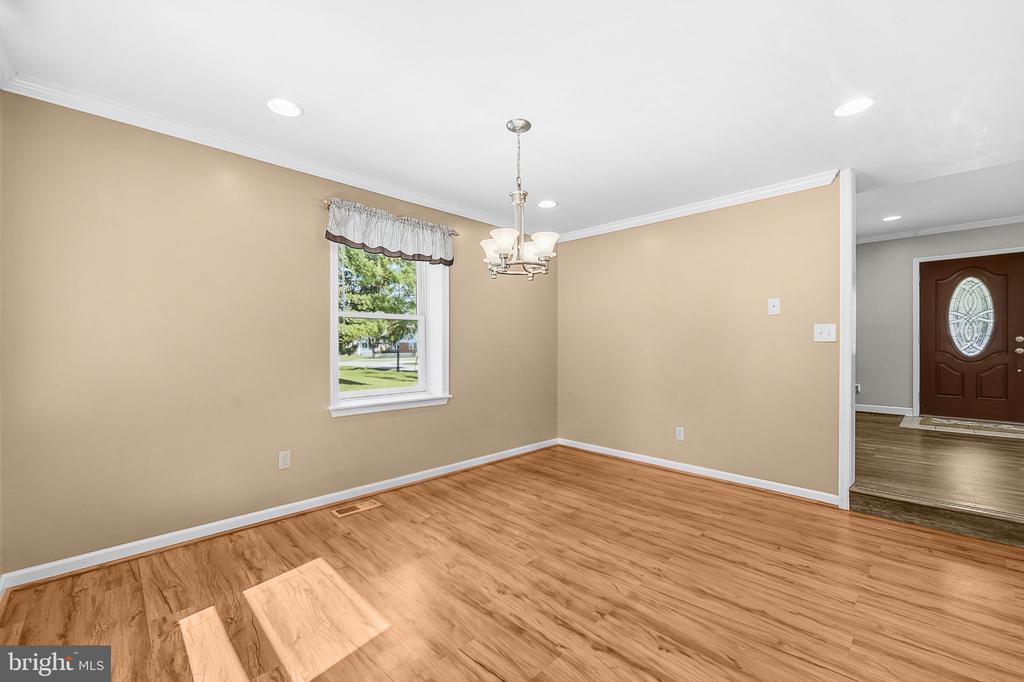 115 RIVERSIDE ROAD
