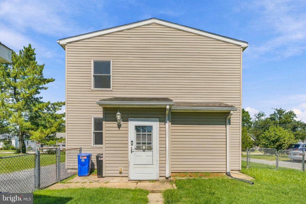 115 RIVERSIDE ROAD