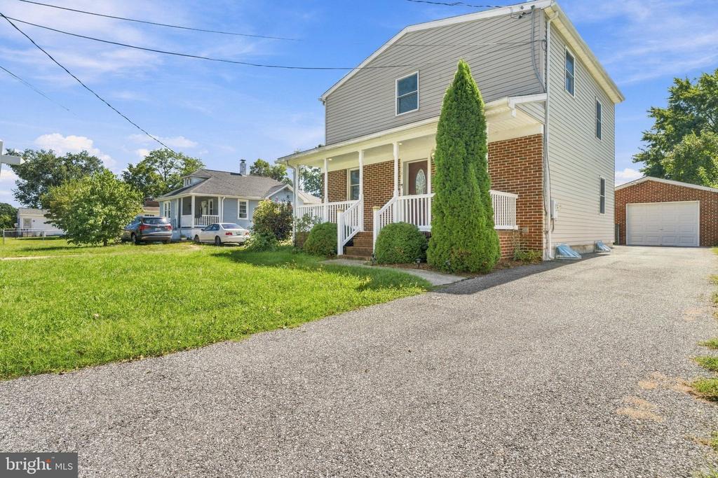 115 RIVERSIDE ROAD