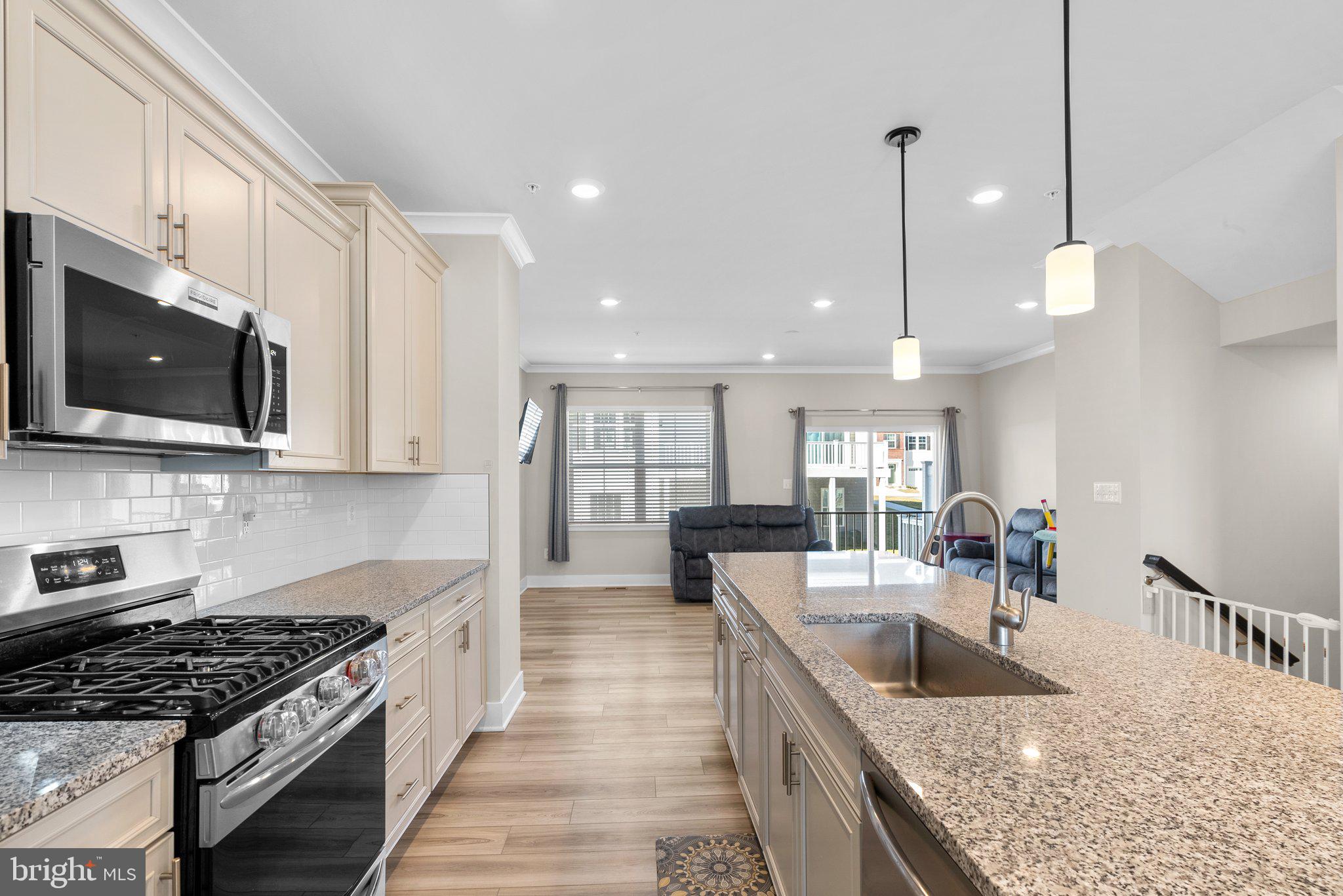 1319 Arvon Trl