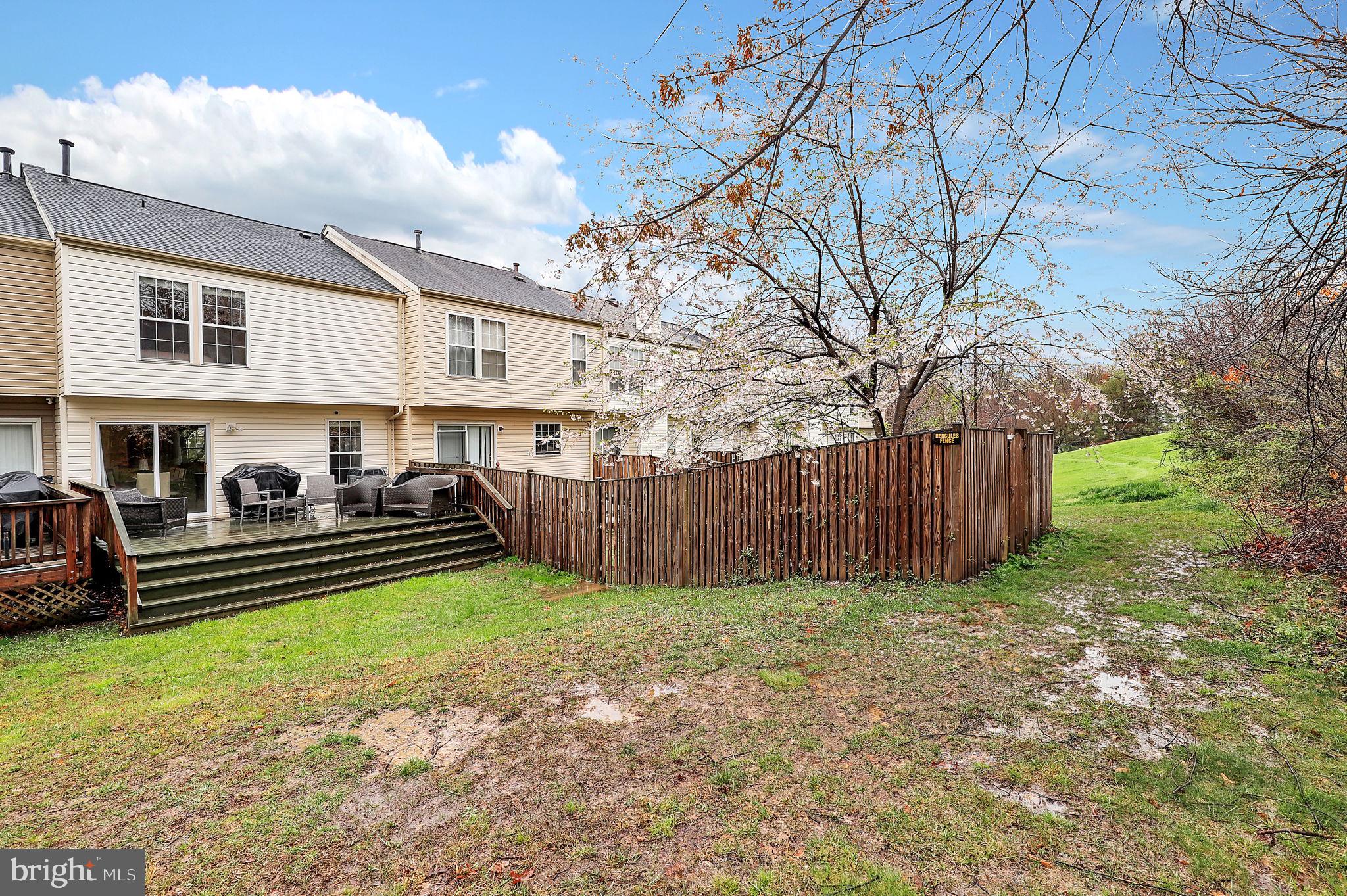 8713 Castlerock Ct