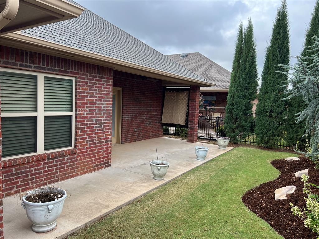 5507 NW 128th Street